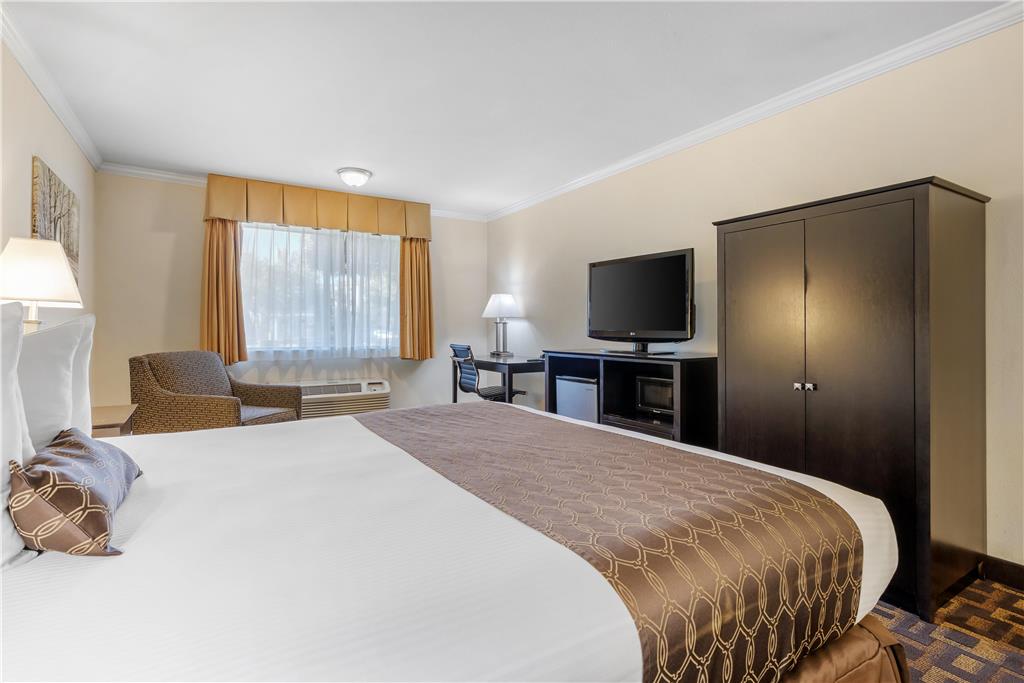 Best Western Plus Inn of Hayward - photo 13