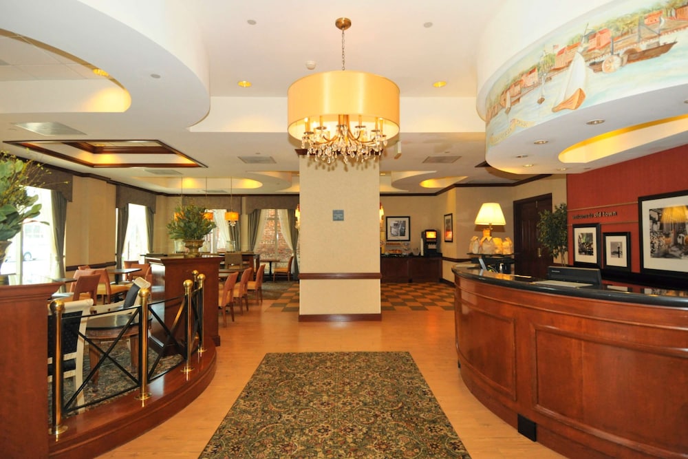 Hampton Inn Alexandria Old Town King St. Metro - photo 9