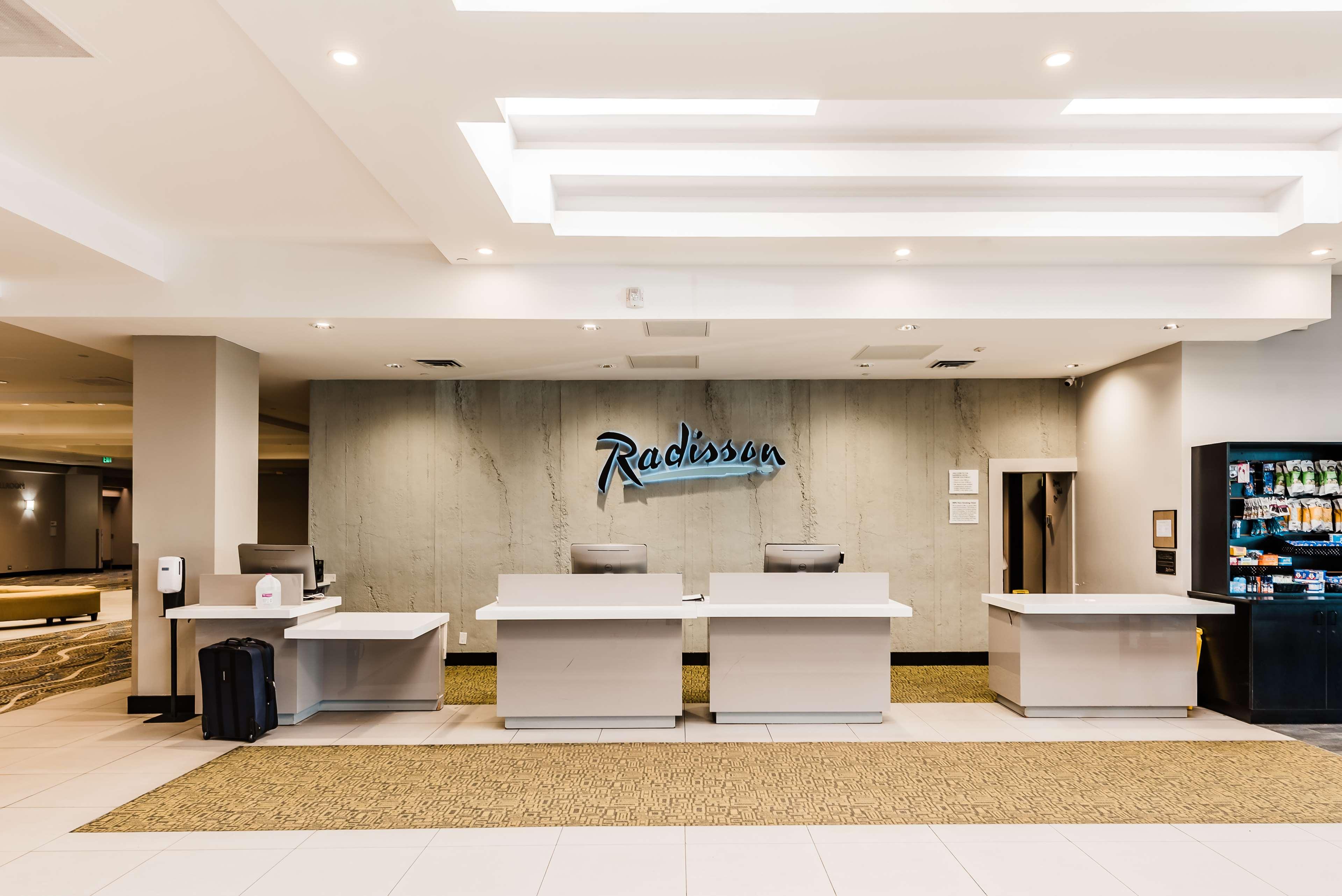 Radisson Hotel Denver Aurora - photo 37