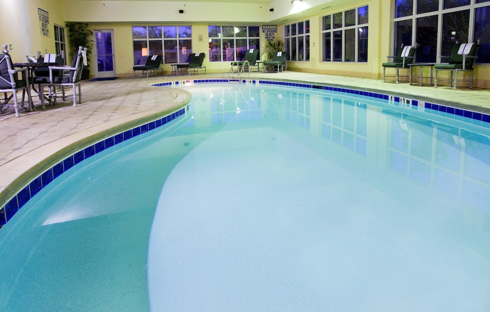 Holiday Inn Express Hotel & Suites Concord by IHG - photo 20