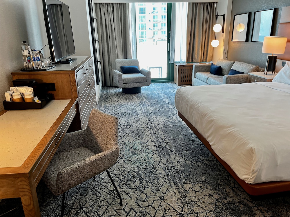 Sheraton Virginia Beach Oceanfront Hotel - photo 17