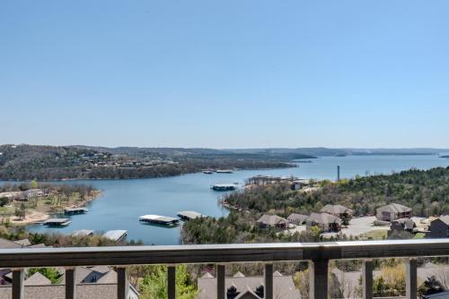 Lake View Elevator Access Near Silver Dollar City Free Tickets Included Th14 20 in Branson, United States