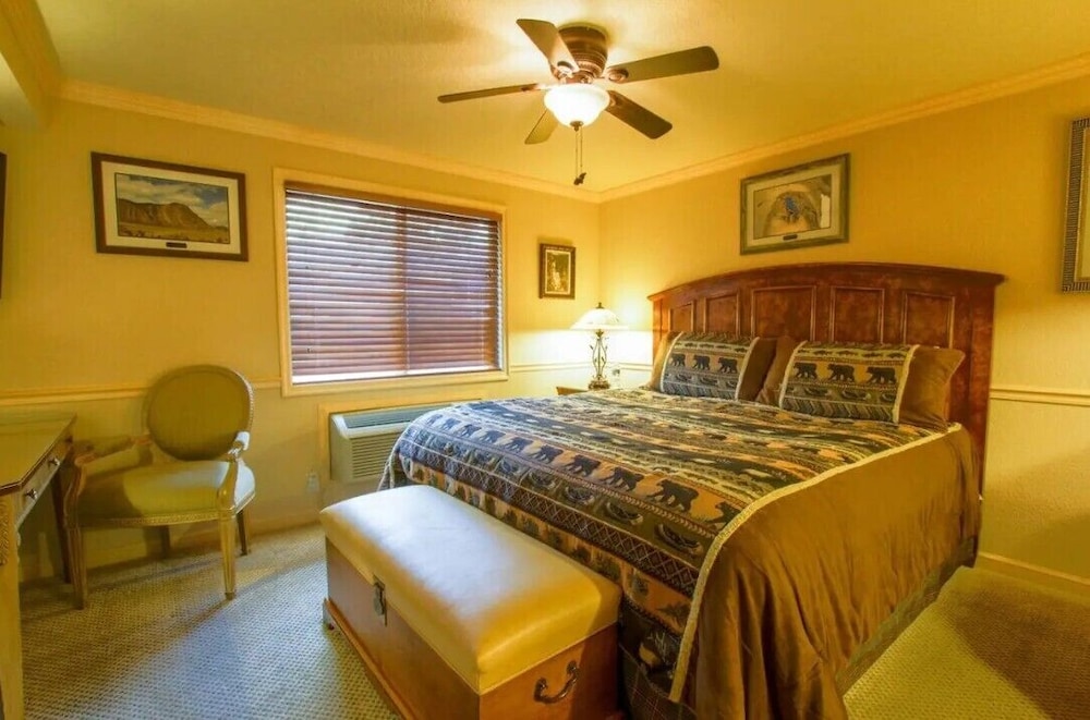 Yellowstone Gateway Inn - photo 34