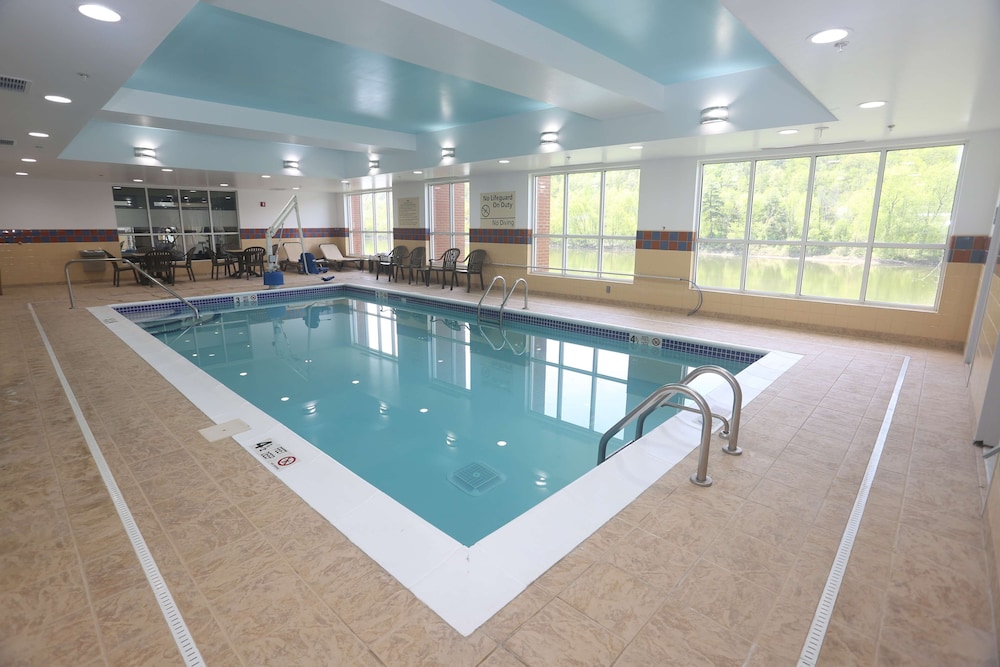Hampton Inn Owego - photo 22