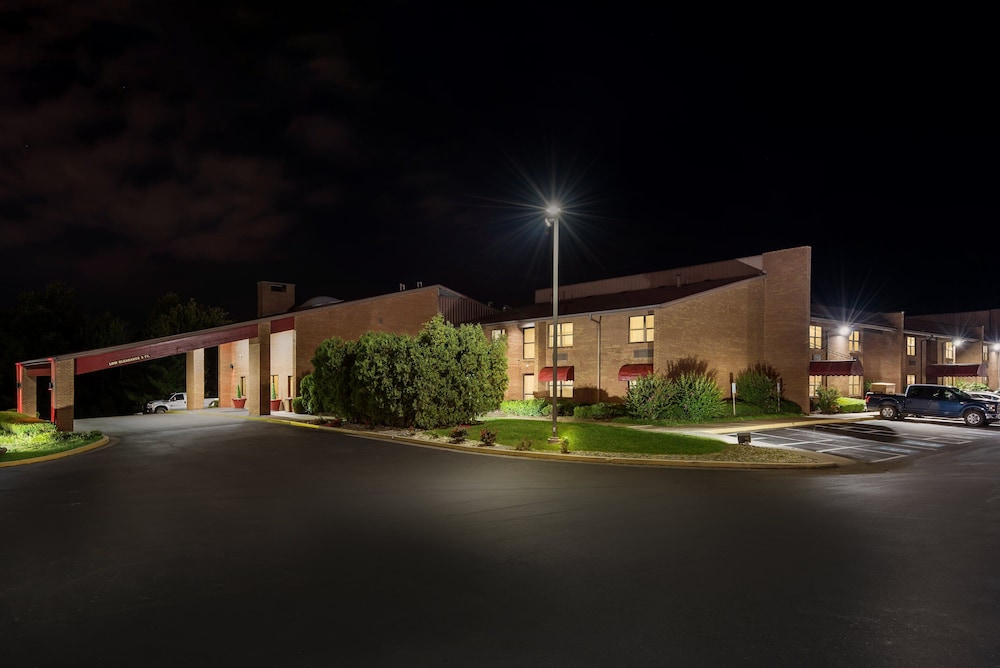 Red Roof Inn Lexington Hamburg - photo 38