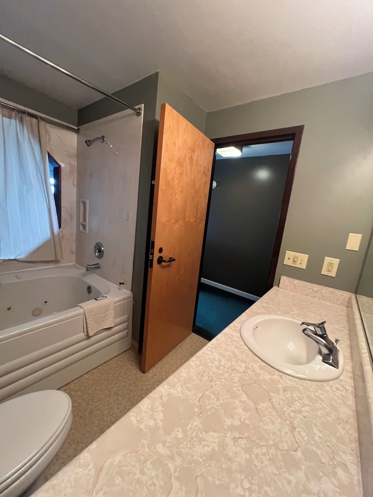 Webb's Year Round Resort - photo 16
