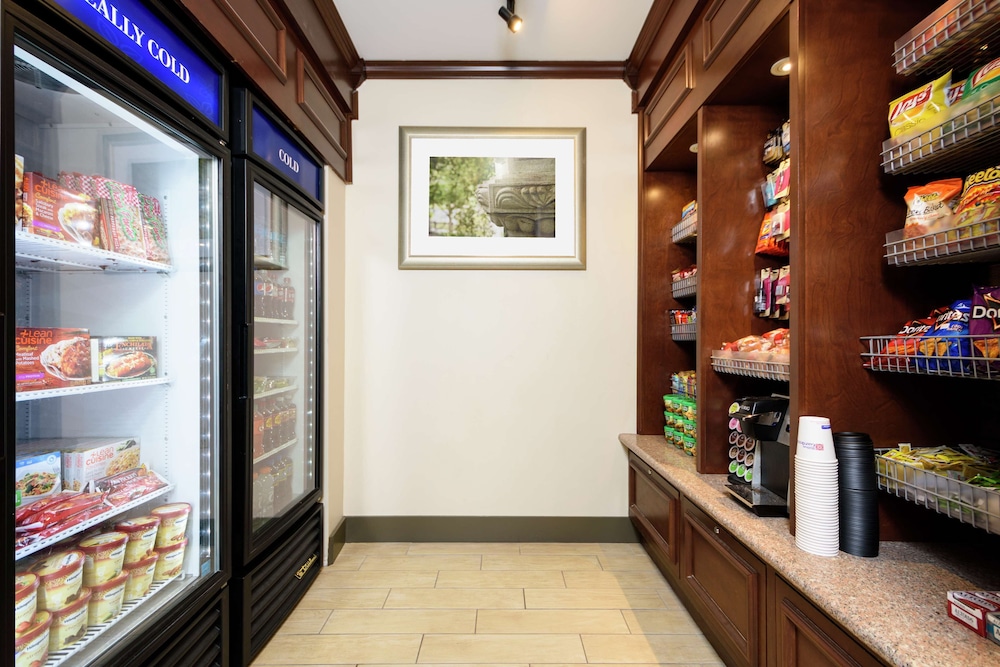 Hilton Garden Inn Independence - photo 40