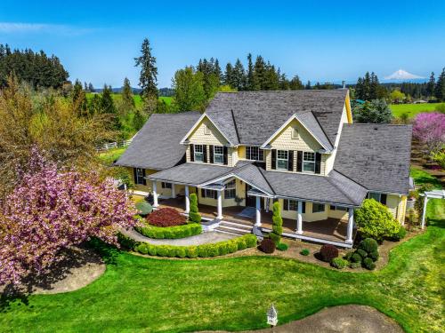 Bison Ridge Retreat Spacious and in Nature — hotel in Oregon