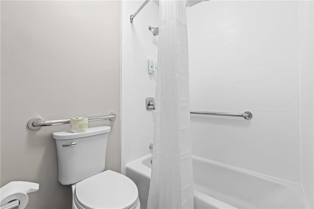 Golden Palms Inn & Suites - photo 22