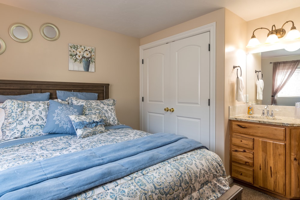 Family Crash Pad near SLC - photo 9