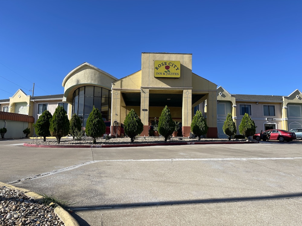 Rose City Inn & Suites - featured photo