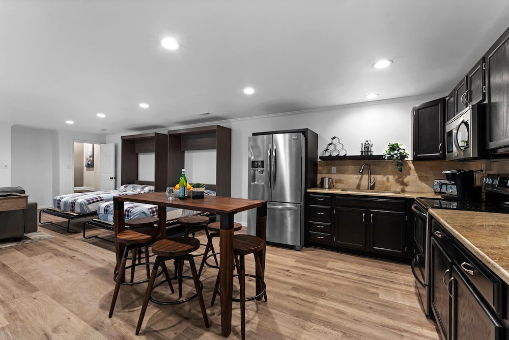 Queens Cove - photo 19