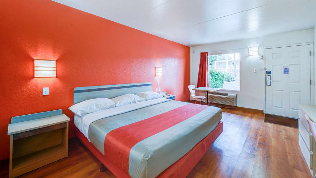 Motel 6 Norfolk VA - photo 5