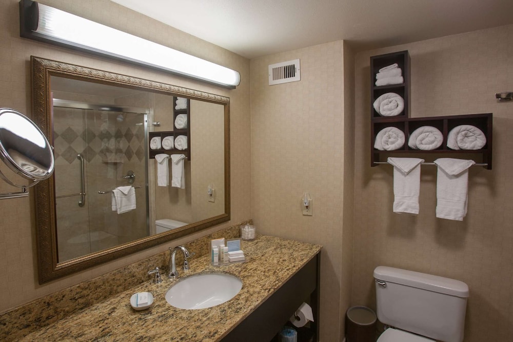 Hampton Inn & Suites Stillwater - photo 47