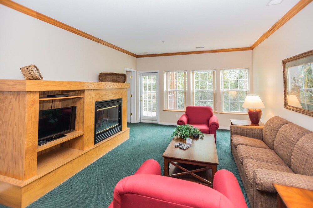 Palace View Resorts by VectorStays - carbon neutral hotel in Branson
