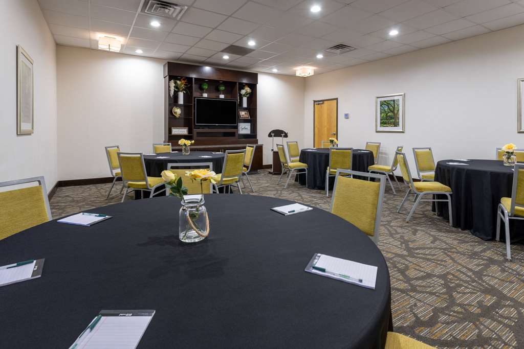 Wingate by Wyndham Valdosta Moody AFB - photo 40