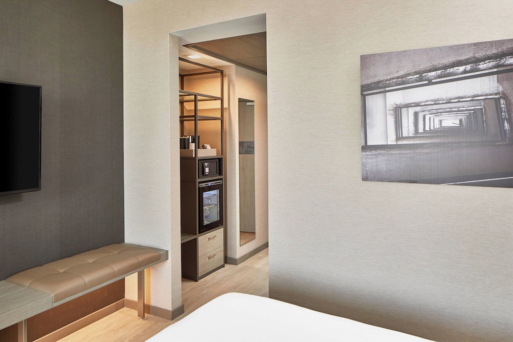 AC Hotel by Marriott Tuscaloosa Downtown - photo 16
