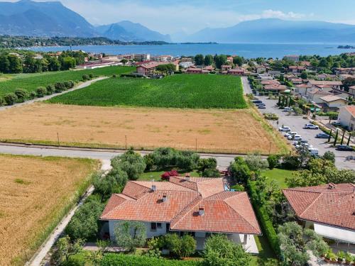 Villa Fortuna — 4-Star Luxury Hotel in Manerba Del Garda, Italy