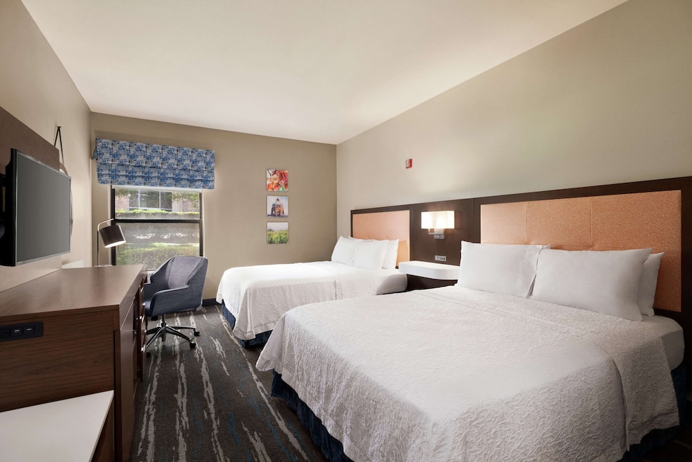 Hampton Inn Tracy - photo 14