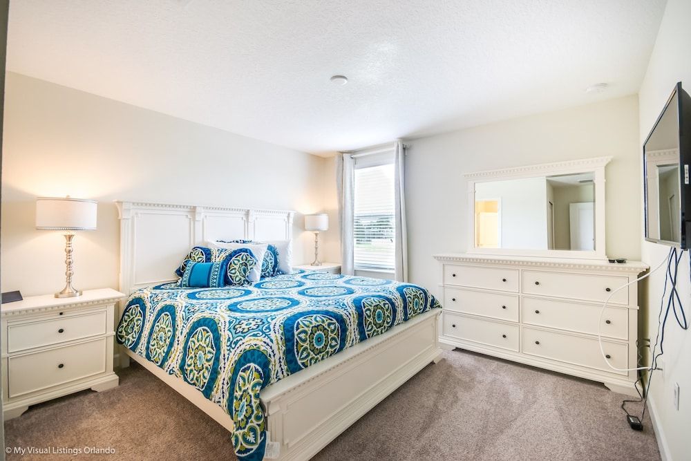 H1672brand new Amazing 8 Bedroom 5 Bathroom Resort - photo 5