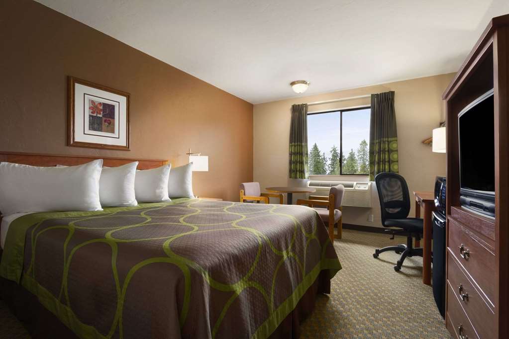 Super 8 by Wyndham Port Angeles at Olympic National Park - photo 7
