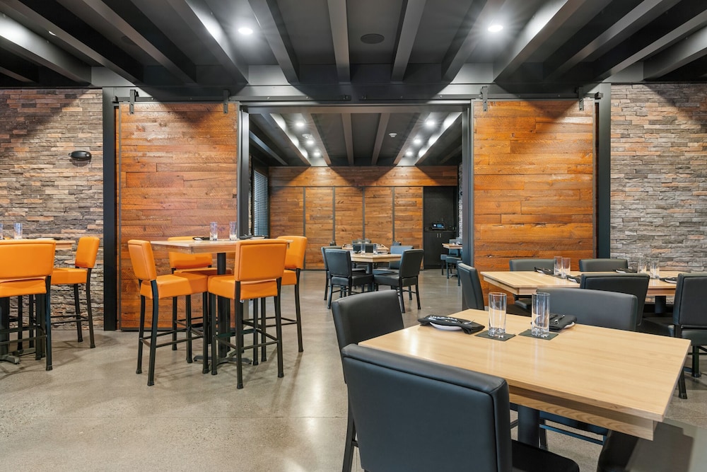 Cobblestone Hotel & Suites Lynden - photo 83