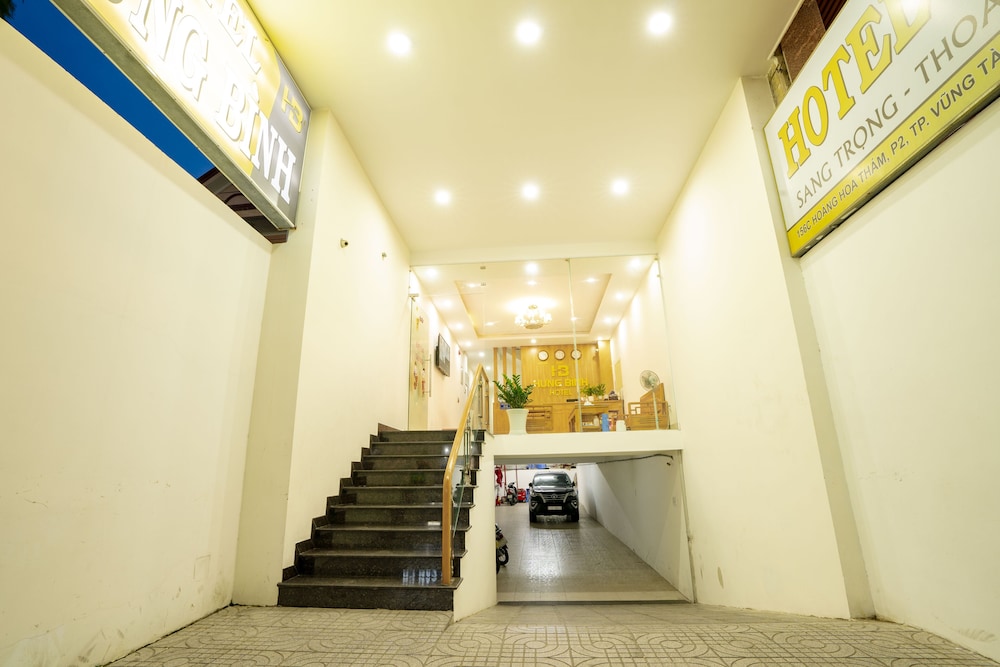Hung Binh Hotel — Vung Tau — photo 2