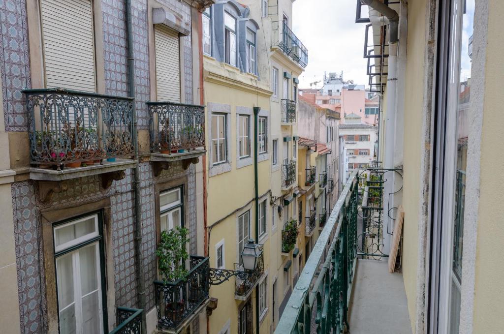 118 A Central Lisbon Flat near Avenida