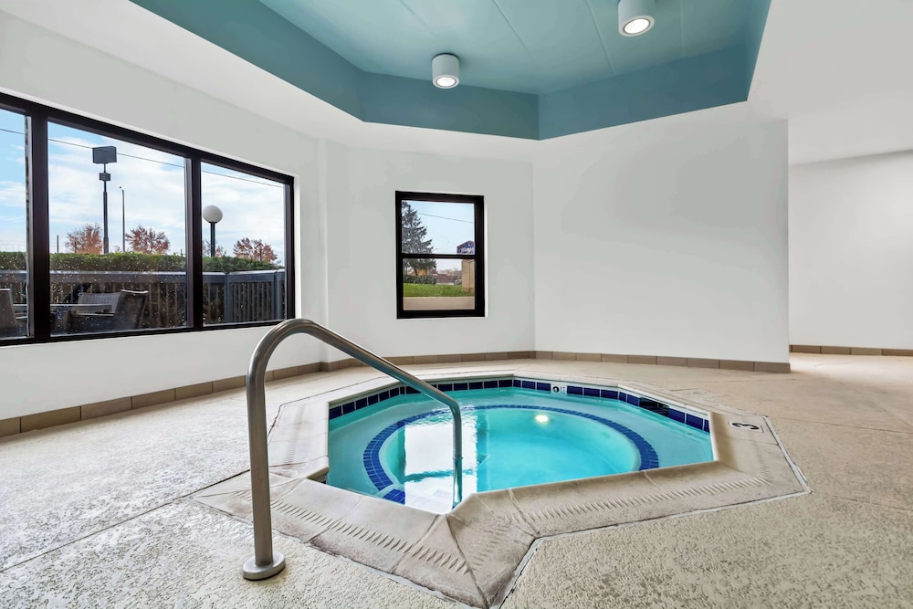 Hampton Inn Lexington Georgetown - photo 23