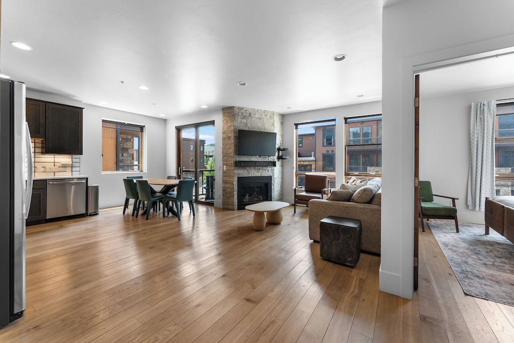 Blue R Flats Bld 3 #203 — 4-Star Luxury Hotel in Silverthorne, United States
