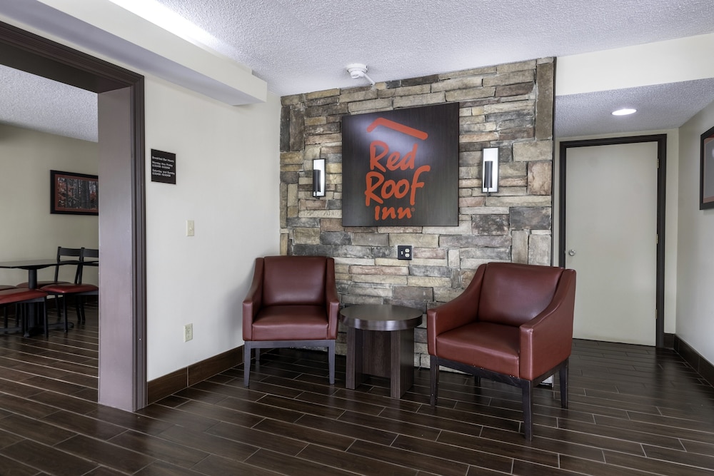 Red Roof Inn Charlottesville - photo 2