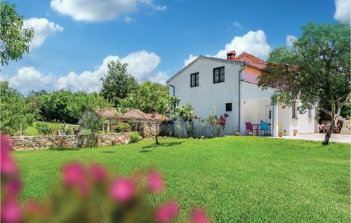 Awesome Apartment In Svpetar U Sumi — 4-Star Luxury Hotel in Svetvincenat, Croatia