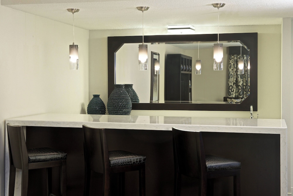 Sheraton Minneapolis West Hotel - photo 64