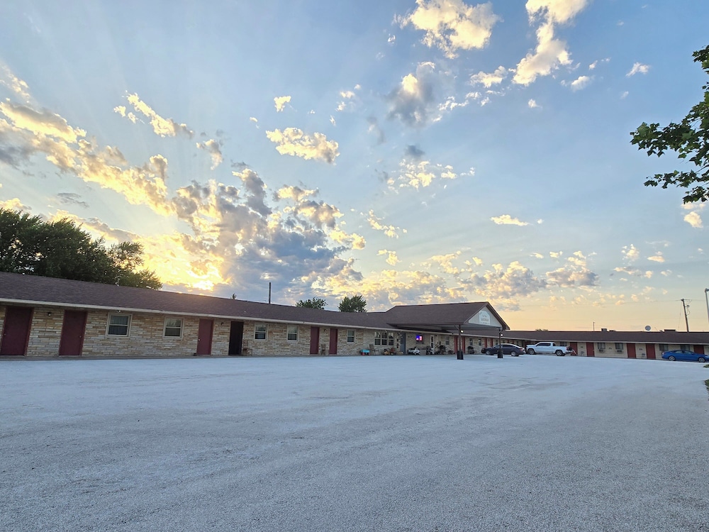 Oyo Sandman Inn - photo 77
