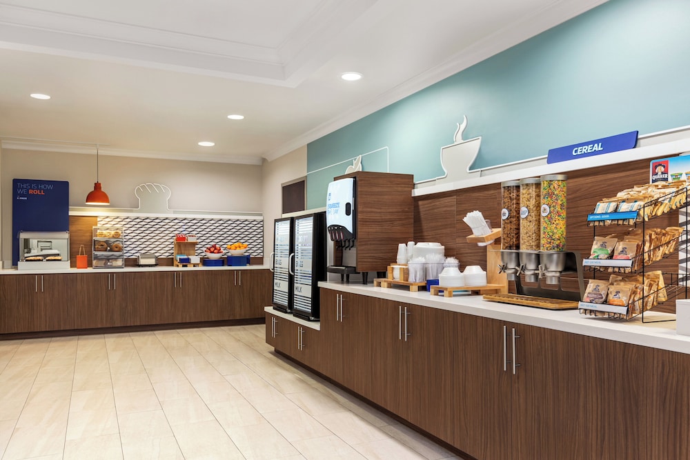 Holiday Inn Express and Suites Tuscaloosa University an IHG Hotel - photo 52