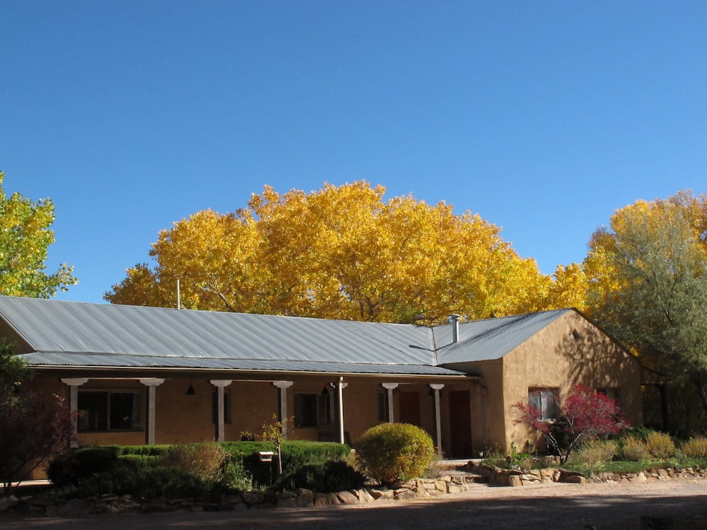 The Abiquiu Inn - photo 87