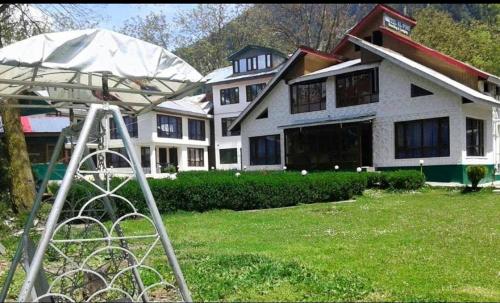 Hotel Alpine K2 in Pahlgam, India