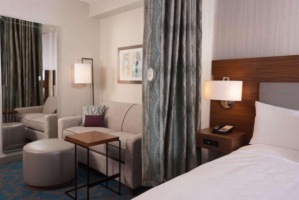 Home2 Suites by Hilton Atlanta Perimeter Center - photo 18