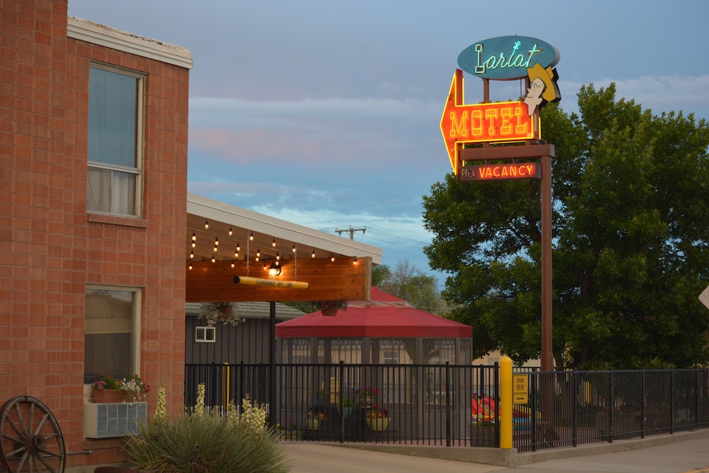 Lariat Motel in Hardin, United States
