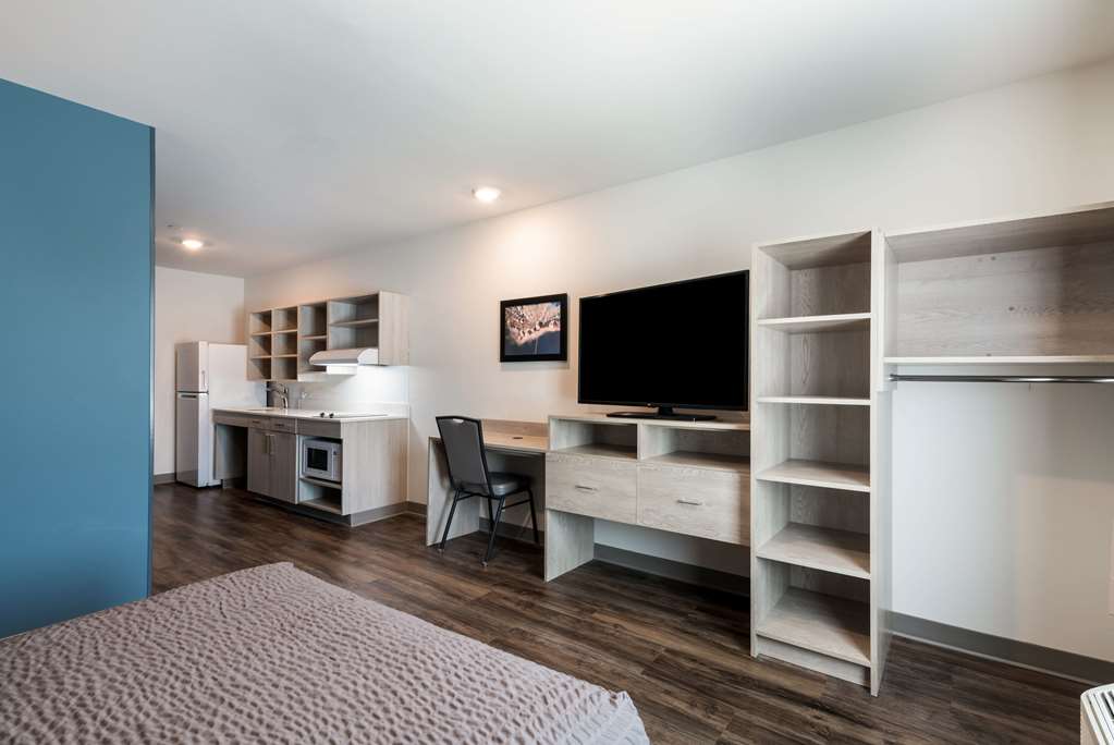 WoodSpring Suites Greensboro High Point North - photo 10