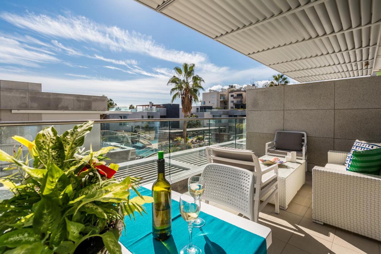 Carmencita Studio B14 with Pool
