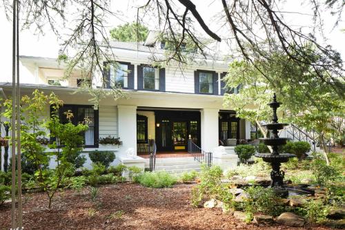 Eden Brae: Historic Southern Gothic Mansion - featured photo