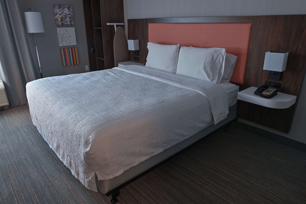 Hampton Inn Fremont - photo 15