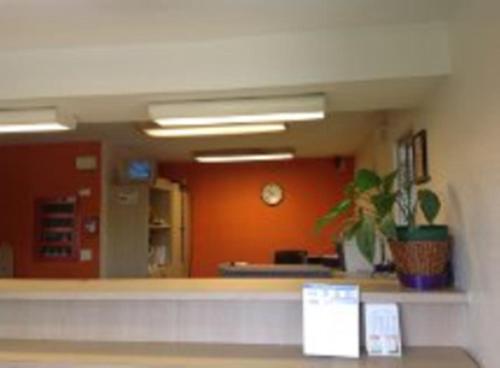 Americas Best Inn Macon - photo 24