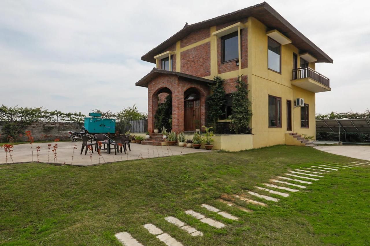 Alaya Stays 3 BHK Farmhouse wit Pvt Pool & Garden Anantara — 4-Star Luxury Hotel in Alwar, India