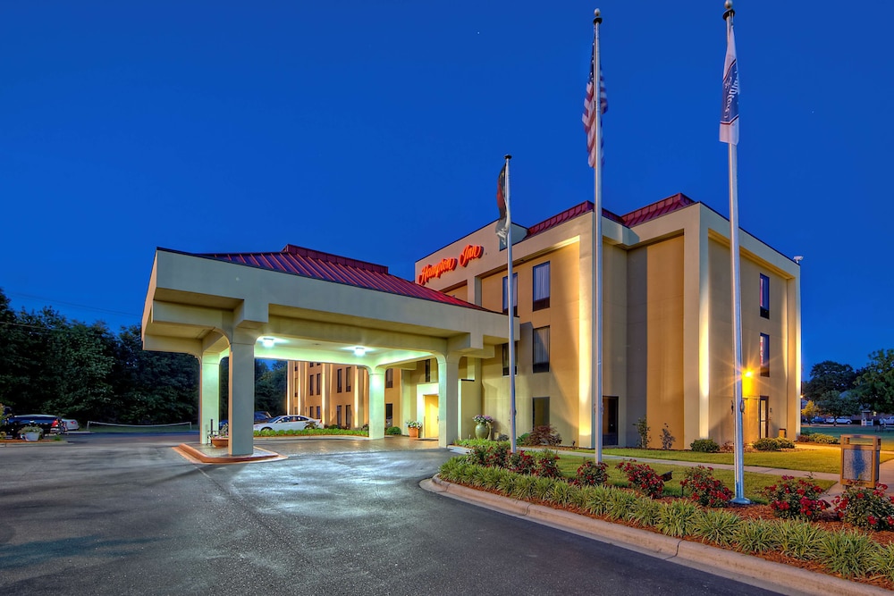 Hampton Inn Laurinburg - photo 38