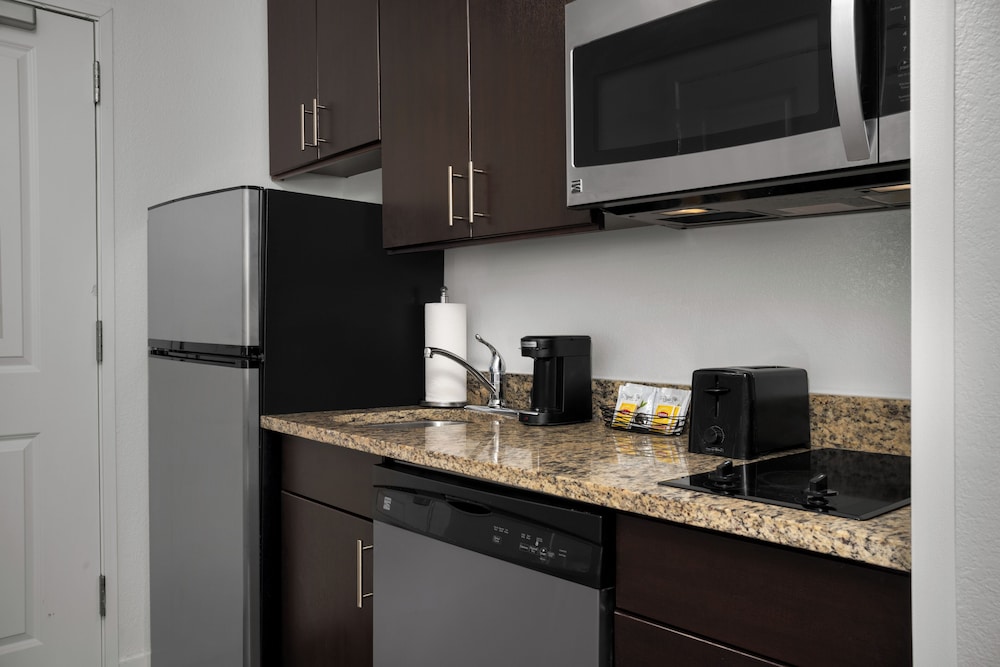 TownePlace Suites by Marriott Gainesville Northwest - photo 17
