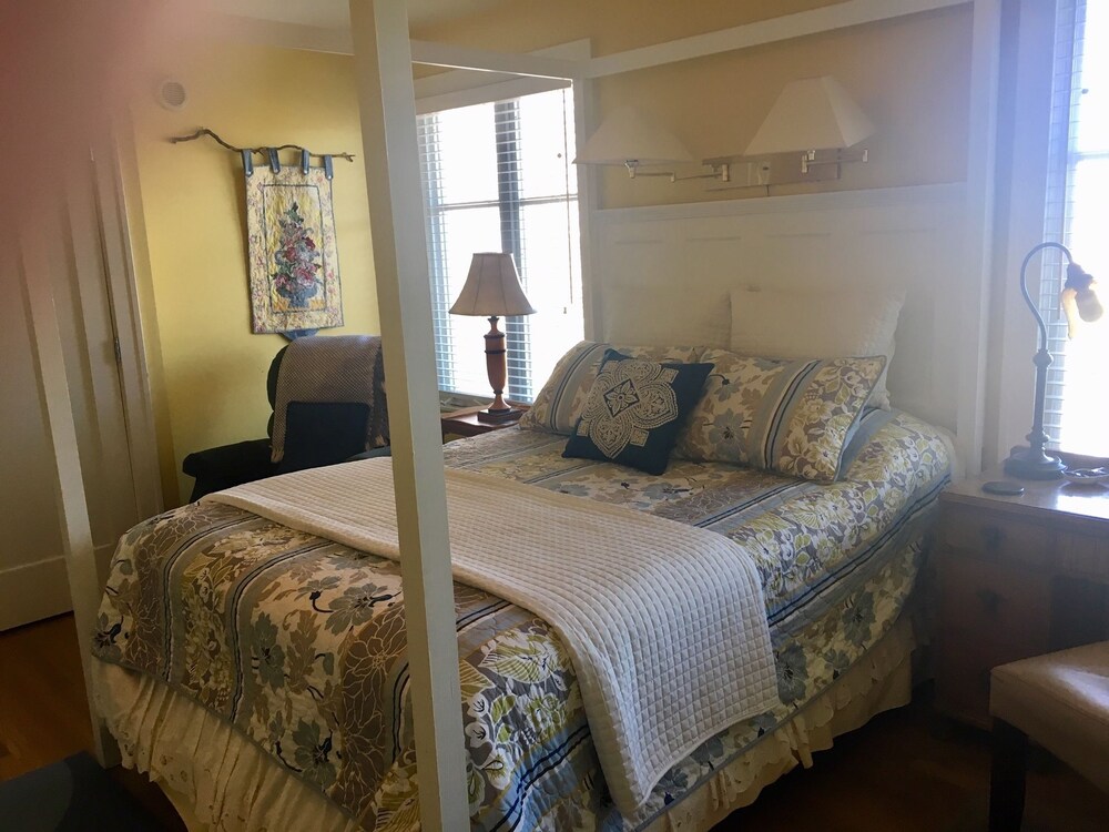 The Villa Bed & Breakfast - photo 53