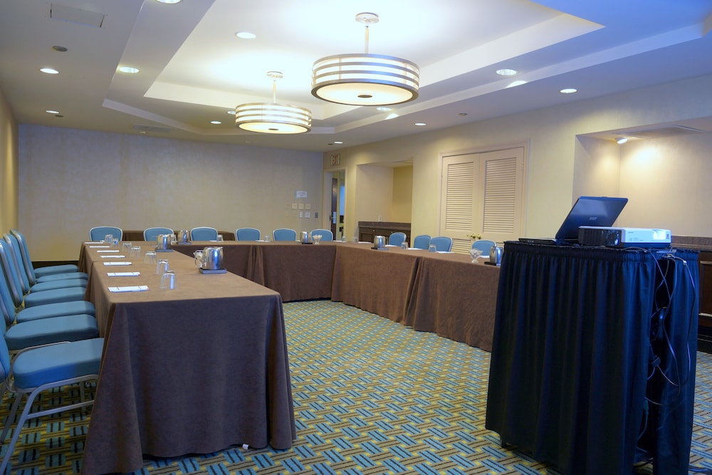 Crowne Plaza St. Louis Airport by IHG - photo 158