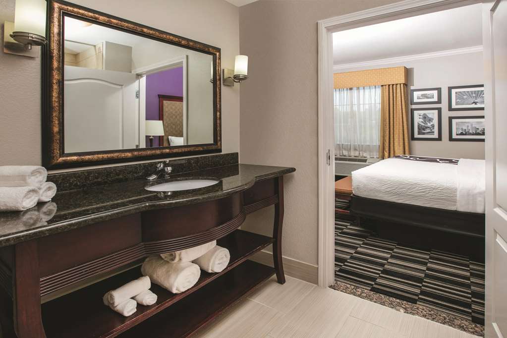 Baymont by Wyndham Dallas South DeSoto - photo 24